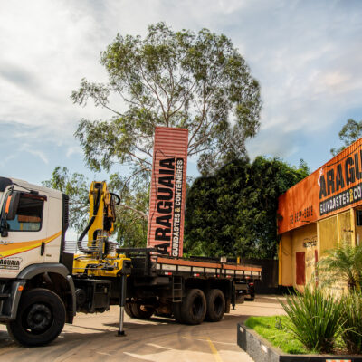 banner araguaia guindastes goiania goias aluguel de munck